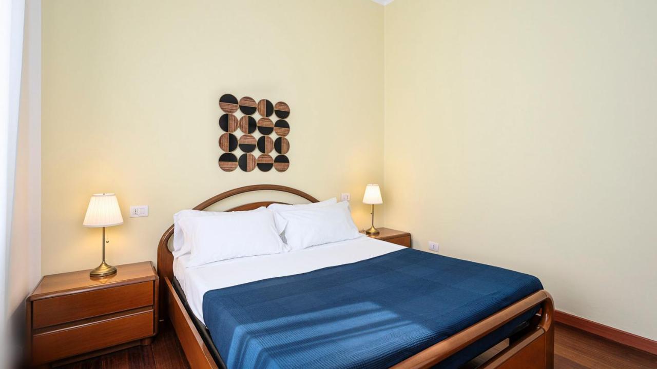 "Gold Fashion" - Residenza Duomo Citylife Apartman Milánó Kültér fotó